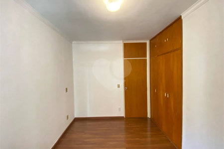 Apartamento à venda com 2 quartos, sendo 1 suíte, no Centro, Ribeirão Preto, SP