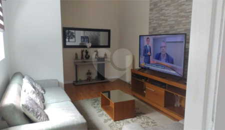 Apartamento à venda com 2 quartos em Pari, São Paulo, SP