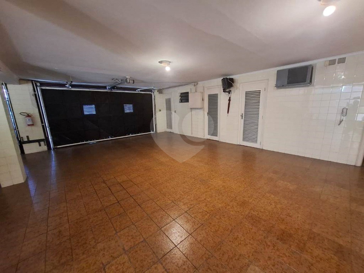 Casa à venda com 5 quartos, sendo 3 suítes,  em Alto da Boa Vista, São Paulo, SP