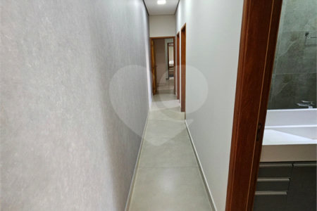 Casa à venda com 3 quartos, sendo 1 suíte,  no condomínio Mantova, Indaiatuba - SP