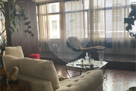 Apartamento à venda com 310m², 3 quartos e 1 vaga