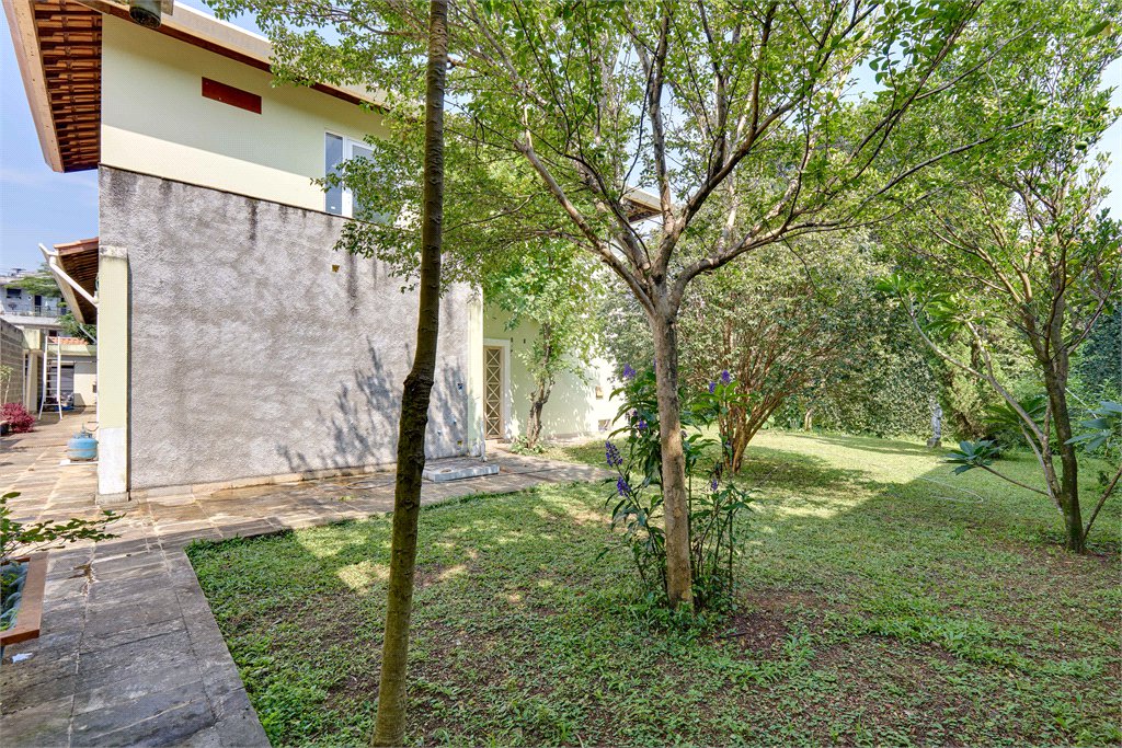 Casa à venda ou para alugar com 4 suítes em Alto da Boa Vista, São Paulo, SP