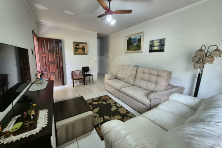 Sobrado à venda com 4 quartos em Jardim Sarah, São Paulo, SP