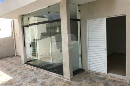 Sobrado à venda com 3 quartos, sendo 1 suíte,  em Jardim Chapadão, Campinas, SP