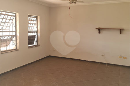 Casa à venda com 3 quartos, sendo 1 suíte, em Jardim Nova São João, São João da Boa Vista, SP
