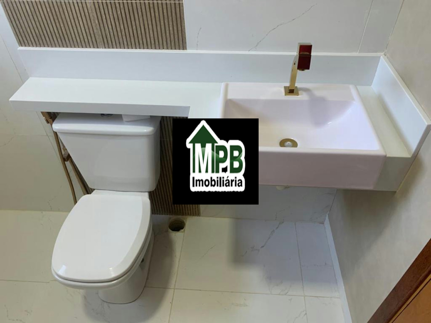 Casa à venda com 3 quartos, sendo 1 suíte, no condomínio Horto Florestal Villagio, Sorocaba - SP