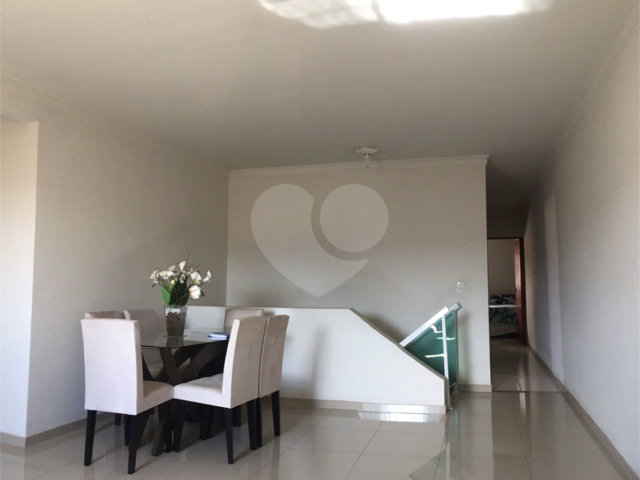 Sobrado à venda com 3 quartos, sendo 2 suítes,  em Vila Nova Cachoeirinha, São Paulo, SP