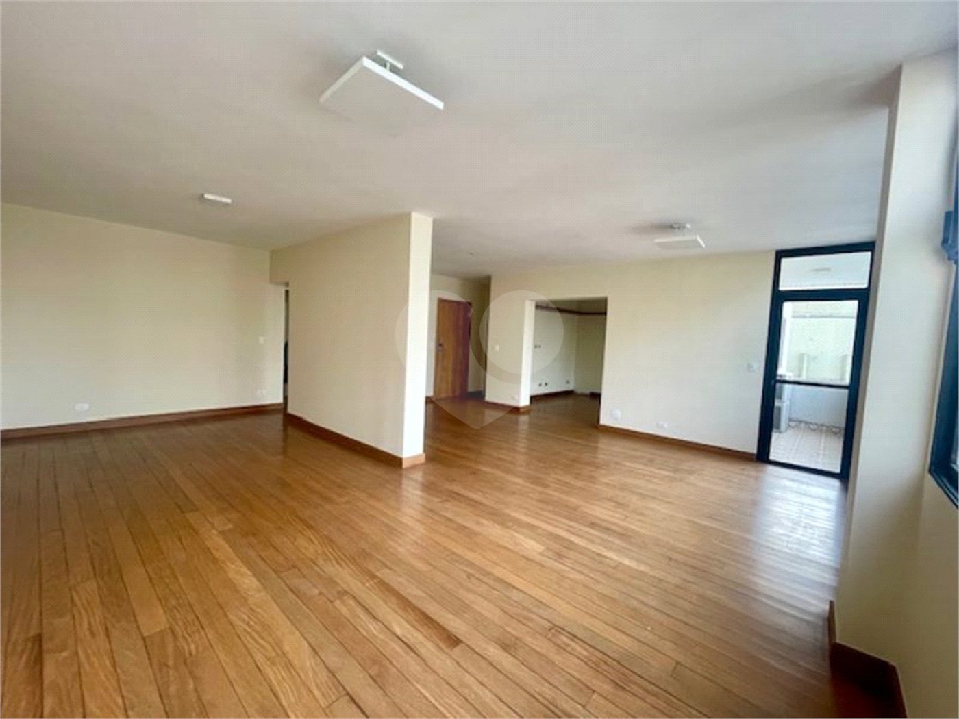 Apartamento à venda ou para alugar com 3 quartos, sendo 1 suíte, em Itaim Bibi, São Paulo, SP