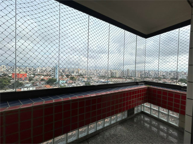 Apartamento à venda com 3 quartos, sendo 1 suíte,  em Vila Brasilina, São Paulo, SP