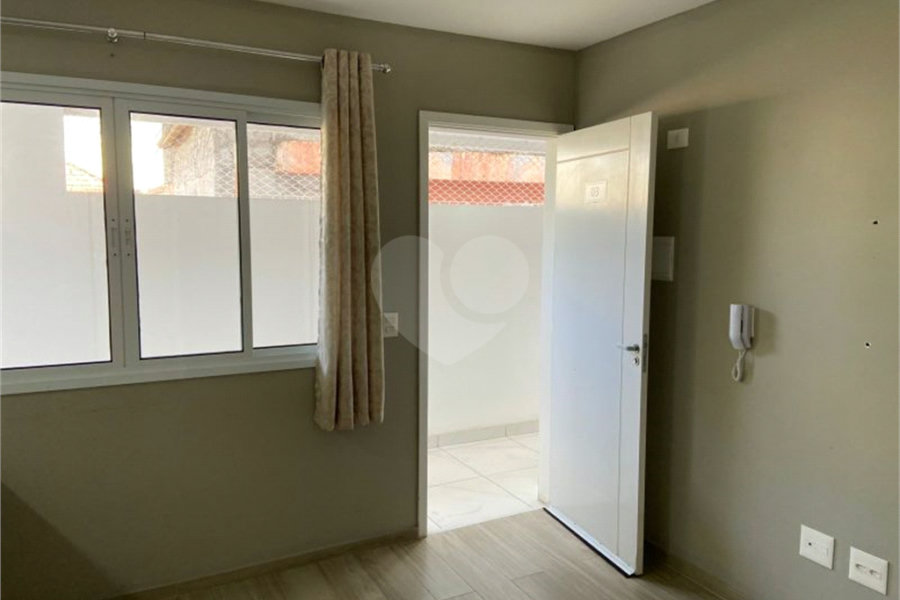 Casa à venda ou para alugar com 2 quartos no condomínio Esmeraldino, São Paulo - SP