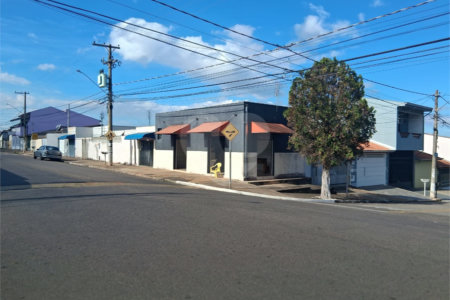 Casa à venda com 2 quartos em Vila Piedade, Itapetininga, SP