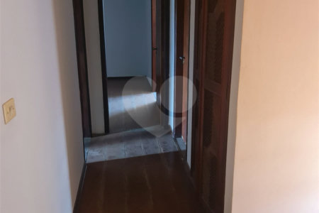 Casa à venda com 3 quartos, sendo 1 suíte, em Jardim Nova São João, São João da Boa Vista, SP