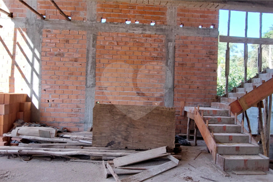Casa à venda com 4 suítes no condomínio Sausalito, Mairiporã - SP