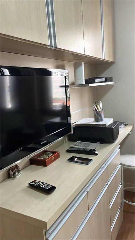Apartamento à venda com 3 quartos, sendo 1 suíte, em Jardim das Acácias, São Paulo, SP