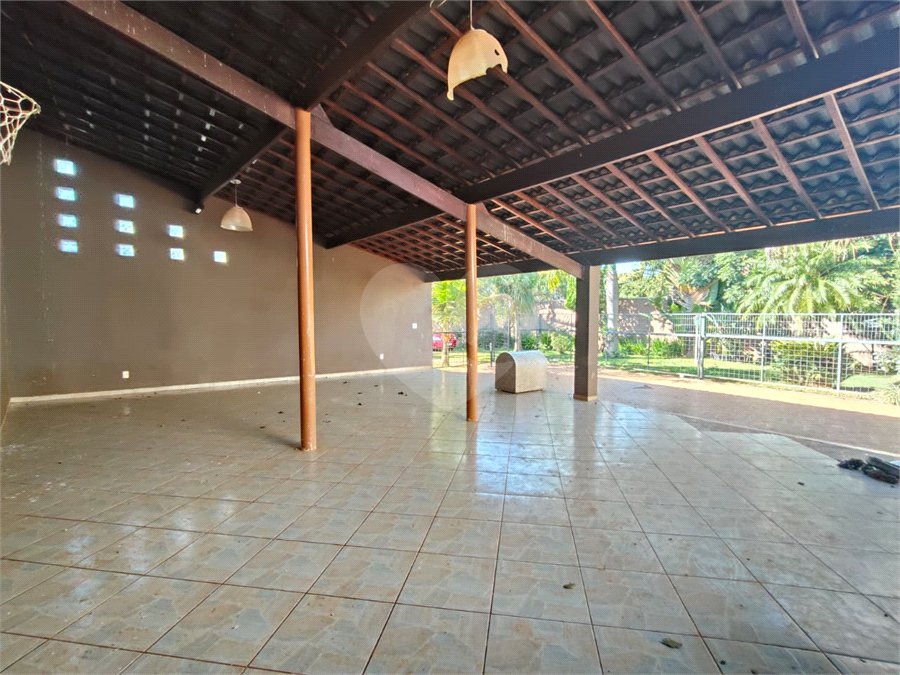 Casa Térrea à venda com 4 quartos, sendo 1 suíte, em Vila Mazzei, Itapetininga, SP