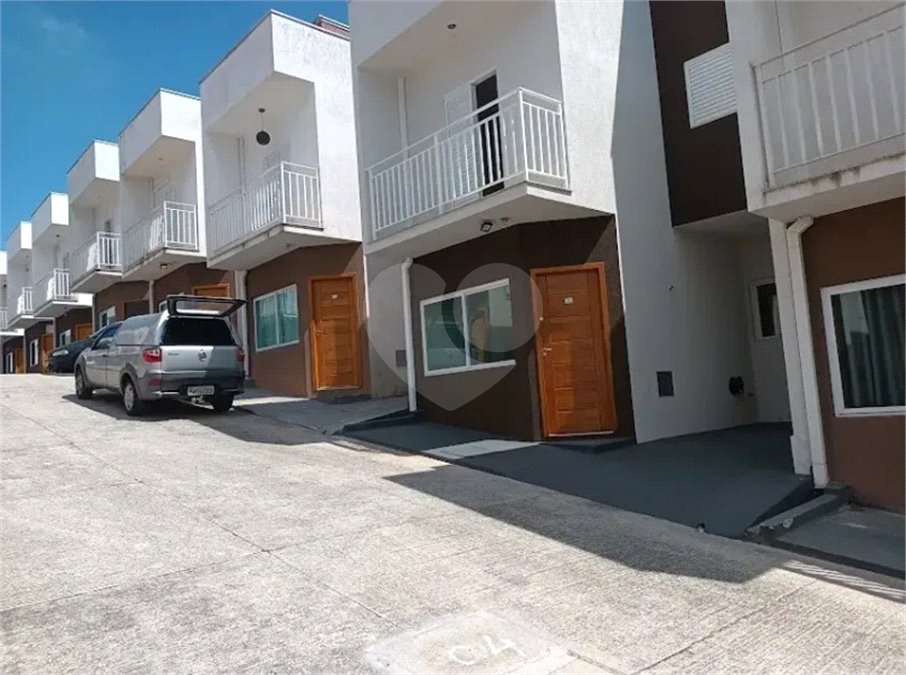 Casa à venda com 2 quartos no condomínio Residencial Monaco, Mogi das Cruzes - SP