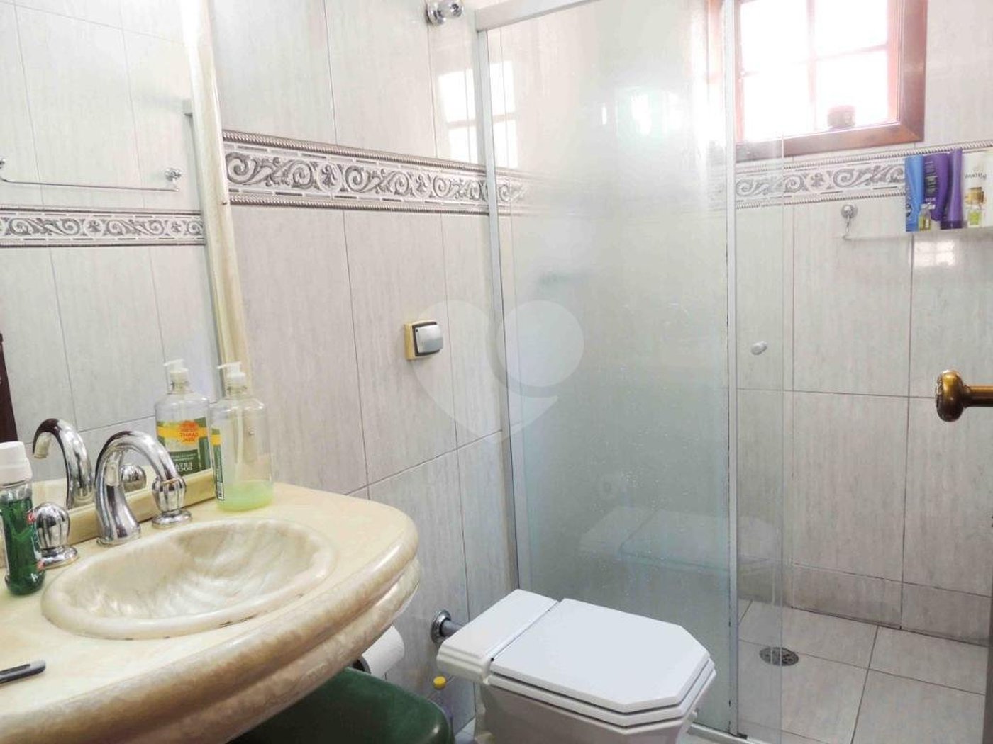 Sobrado à venda com 4 quartos, sendo 2 suítes, em Jardim Prudência, São Paulo, SP
