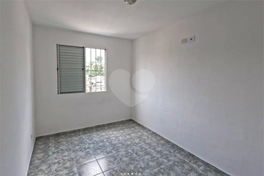 Apartamento à venda com 2 quartos em Horto, São Paulo, SP