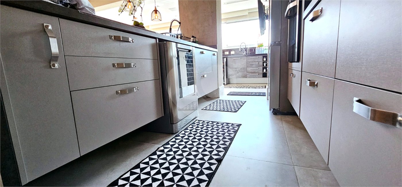 Apartamento à venda com 2 suítes em Vila Mariana, São Paulo, SP