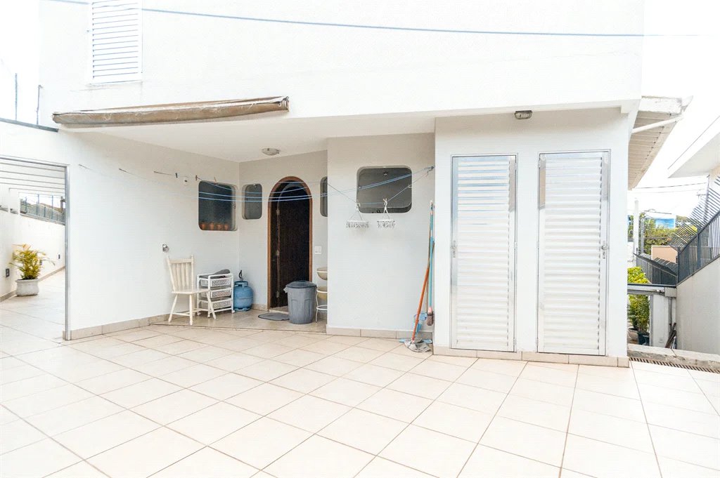Casa Térrea à venda com 3 quartos, sendo 1 suíte, em Vila Inah, São Paulo, SP