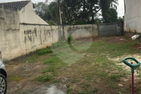 Casa Térrea à venda com 2 quartos, sendo 1 suíte, no Centro, Bom Jesus dos Perdões, SP