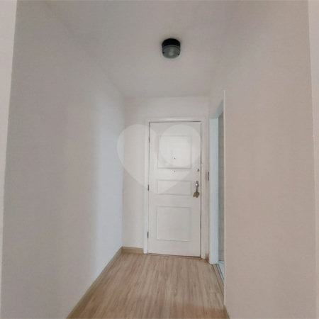 Apartamento à venda com 3 quartos em Vila Ipojuca, São Paulo, SP