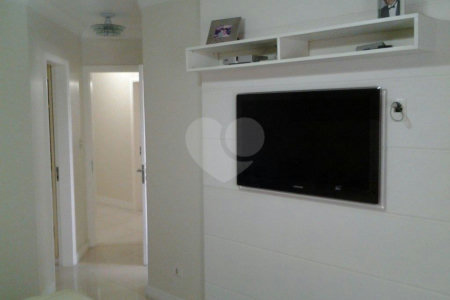 Apartamento à venda com 3 suítes em Santa Teresinha, São Paulo, SP