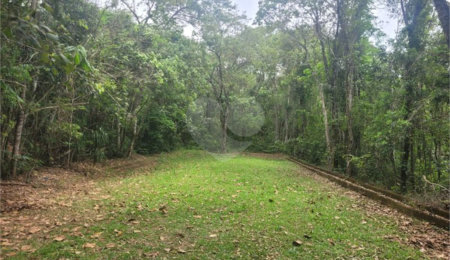 Terreno à venda no condomínio Sausalito, Mairiporã - SP