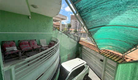 Sobrado à venda com 3 suítes em Vila Constança, São Paulo, SP