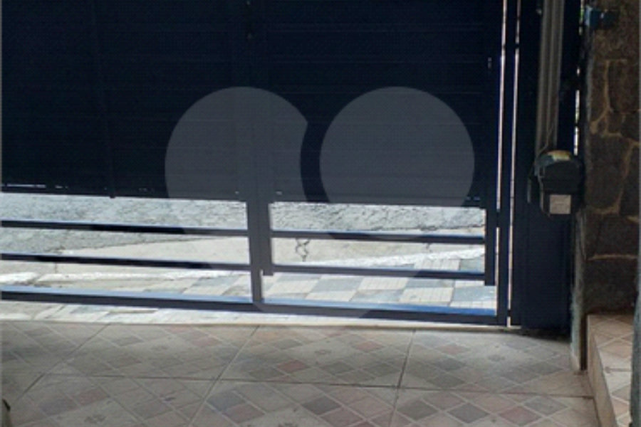 Sobrado à venda com 4 quartos em Santana, São Paulo, SP