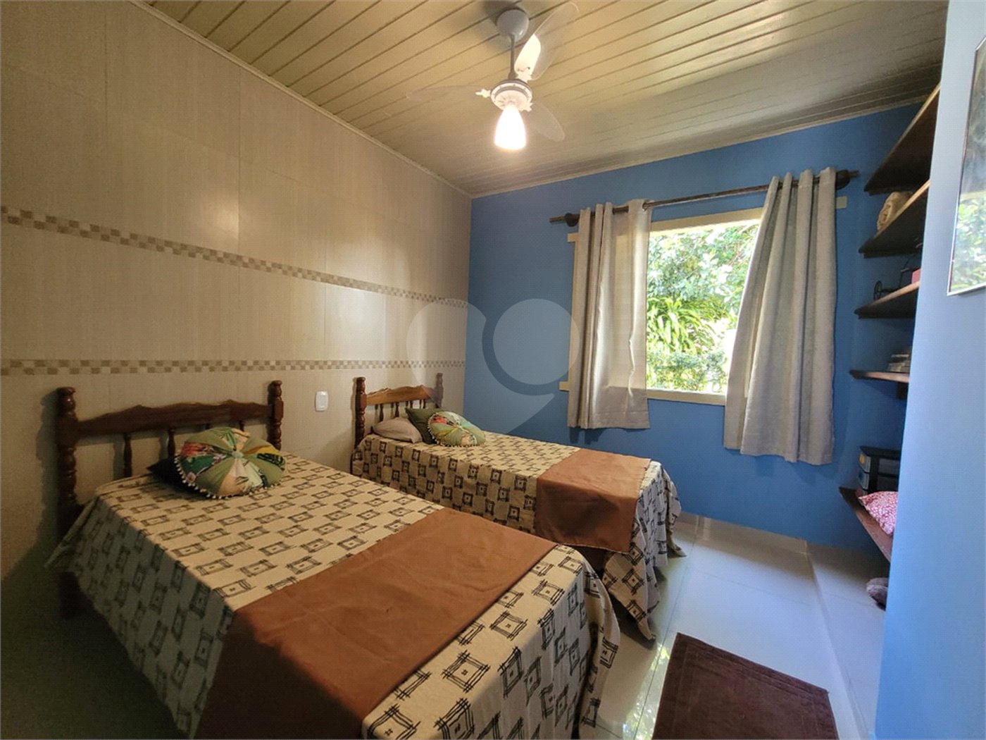 Casa à venda com 4 quartos, sendo 2 suítes, no Centro, Santa Cruz Cabrália, BA