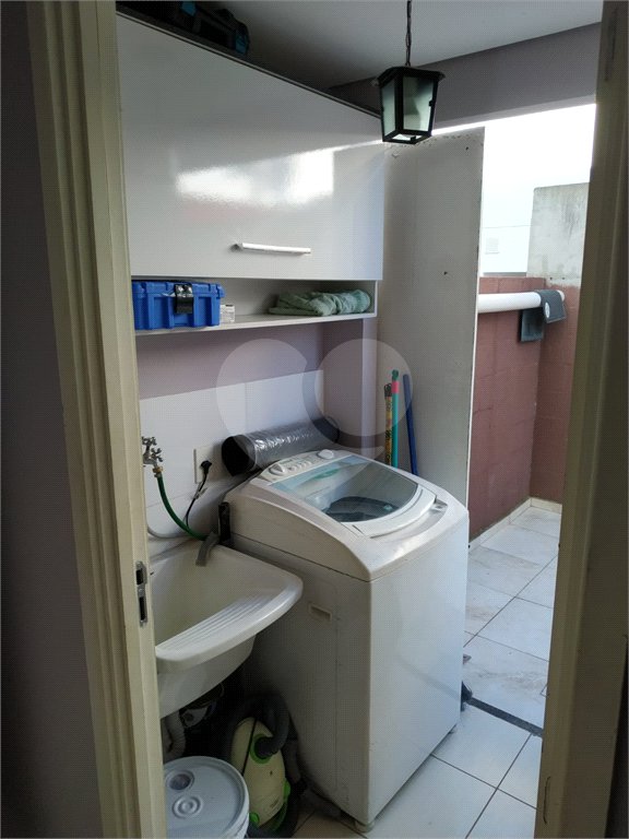 Sobrado à venda com 2 quartos em Vila Colorado, Suzano, SP