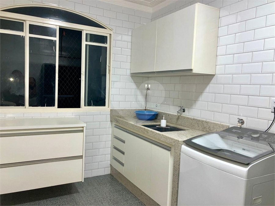 Casa à venda com 3 quartos, sendo 1 suíte, no condomínio Residencial Macaúba, Rondonópolis - MT