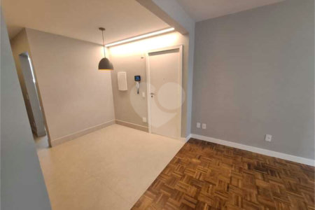 Apartamento à venda com 3 quartos, sendo 1 suíte, em Itaim Bibi, São Paulo, SP