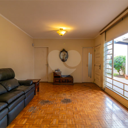 Casa Térrea à venda com 3 quartos, sendo 1 suíte, em Santo Amaro, São Paulo, SP