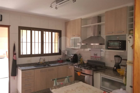 Casa à venda com 3 quartos, sendo 1 suíte, em Jardim Pirajussara, São Paulo, SP
