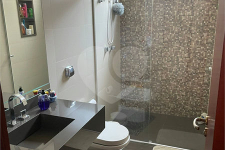 Casa à venda com 3 quartos, sendo 1 suíte, no condomínio Quinta da Boa Vista, Jundiaí - SP