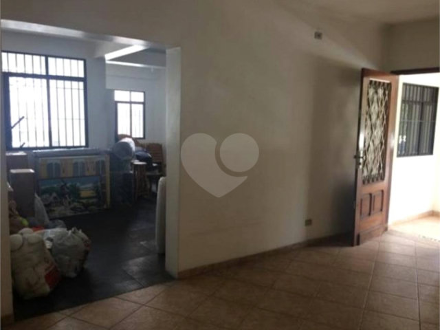 Sobrado à venda com 4 quartos, sendo 3 suítes,  em Santana, São Paulo, SP