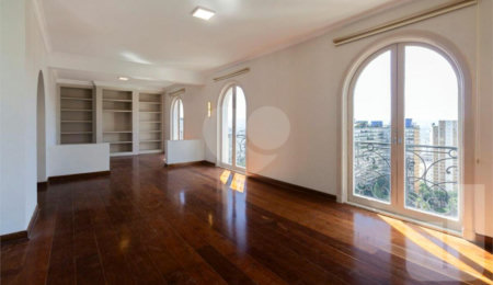 Apartamento à venda ou para alugar com 4 quartos, sendo 2 suítes,  em Higienópolis, São Paulo, SP