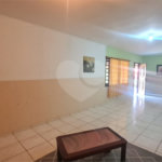 Chácara à venda com 3 quartos, sendo 1 suíte, em Vila Reis, Itapetininga, SP