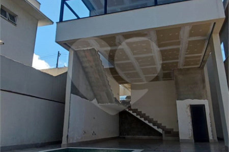 Casa à venda com 3 quartos, sendo 1 suíte,  no condomínio Terras de São Fernando, Cotia - SP