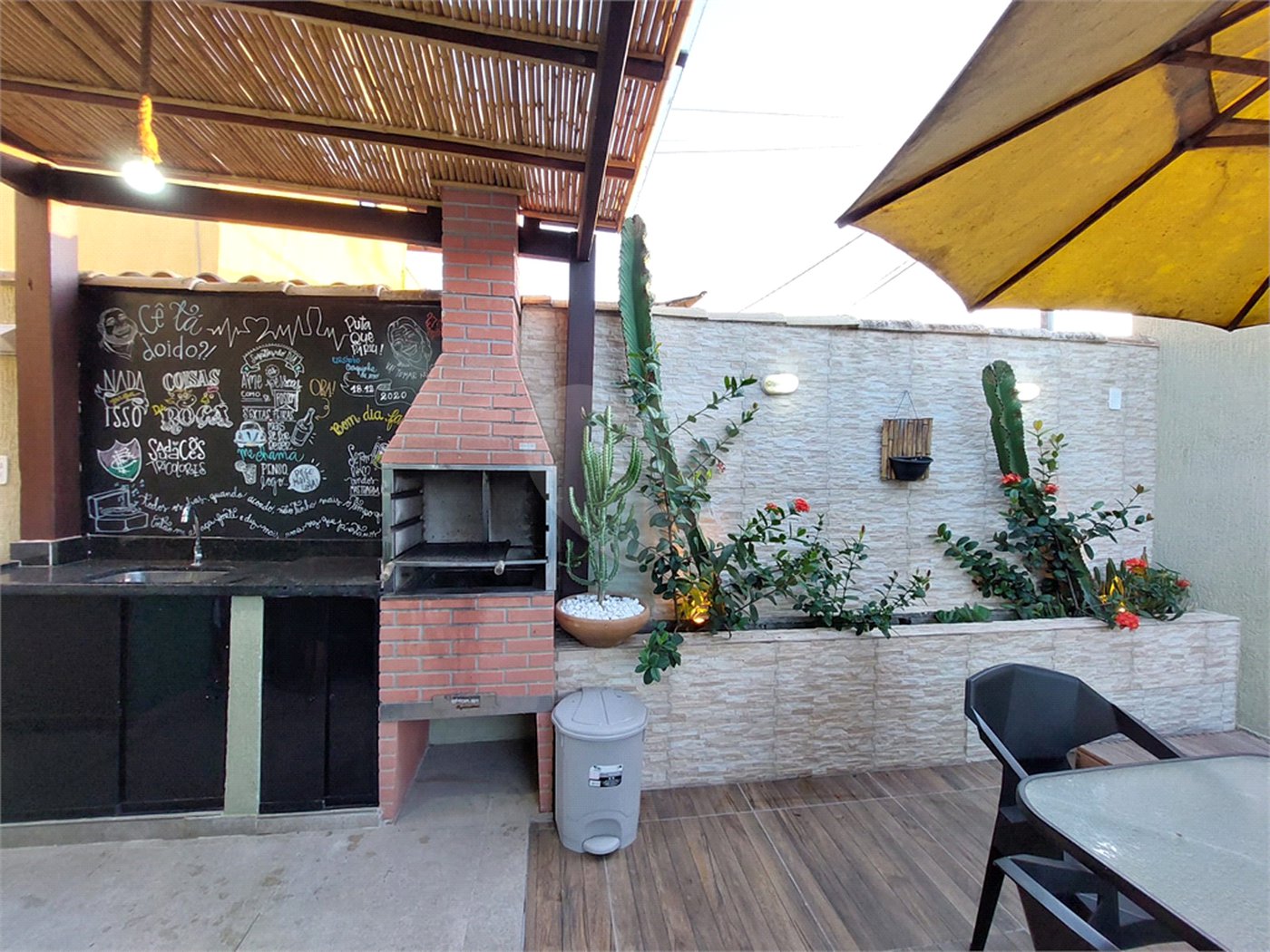 Casa à venda com 2 quartos, sendo 1 suíte,  em São José, Armação dos Búzios, RJ