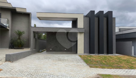 Casa Térrea à venda com 3 quartos, sendo 1 suíte,  em Condomínio Residencial Reserva de Atibaia, Atibaia, SP