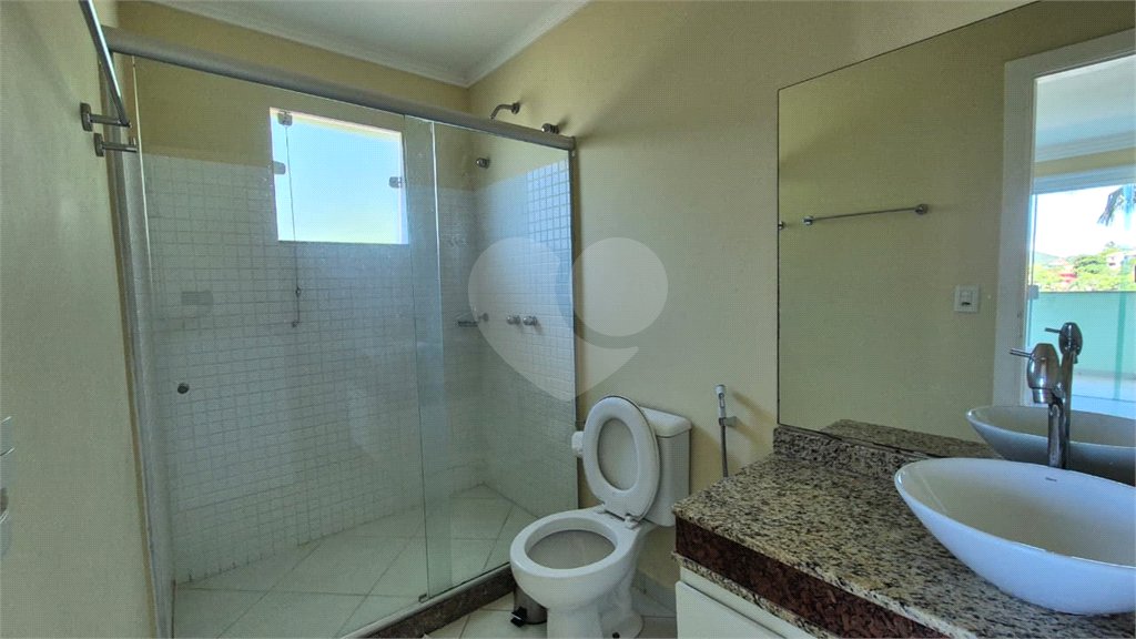Casa à venda com 6 quartos, sendo 4 suítes, em Ferradura, Armação dos Búzios, RJ