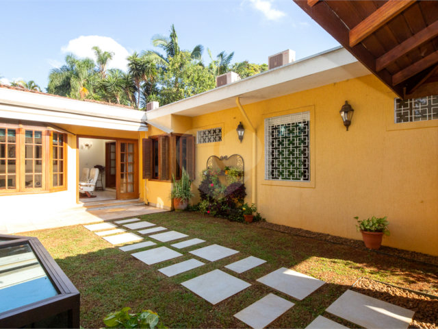 Casa Térrea à venda com 3 quartos, sendo 1 suíte,  em Brooklin, São Paulo, SP