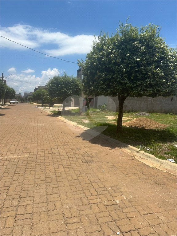 Terreno à venda no condomínio Village do Lago, Três Lagoas - MS