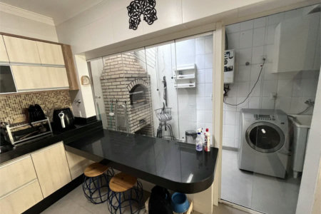 Casa à venda com 2 quartos, sendo 1 suíte, no condomínio Cond Villa D'este, São Paulo - SP