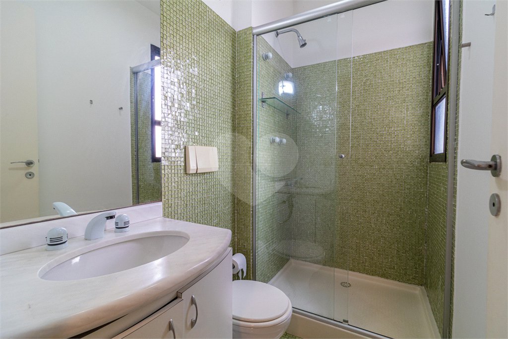 Apartamento à venda com 2 suítes em Moema, São Paulo, SP