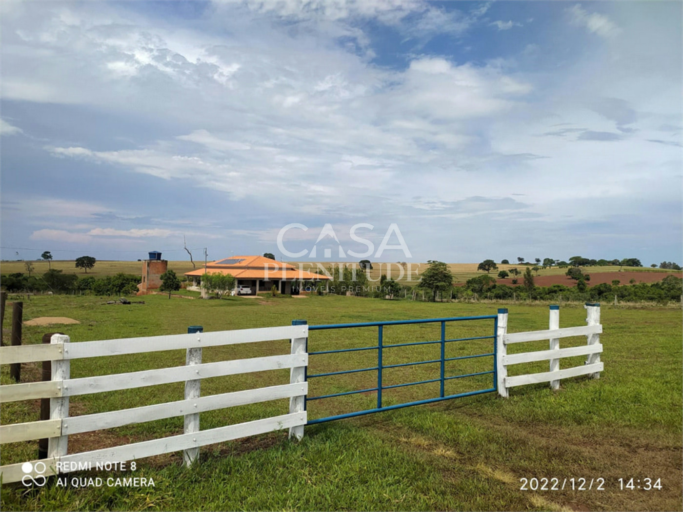 Chácara à venda com 3 quartos, sendo 1 suíte,  em Área Rural de Emilianópolis, Emilianópolis, SP
