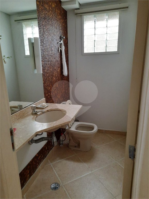 Sobrado à venda com 3 quartos, sendo 1 suíte, em Jardim Ester, São Paulo, SP